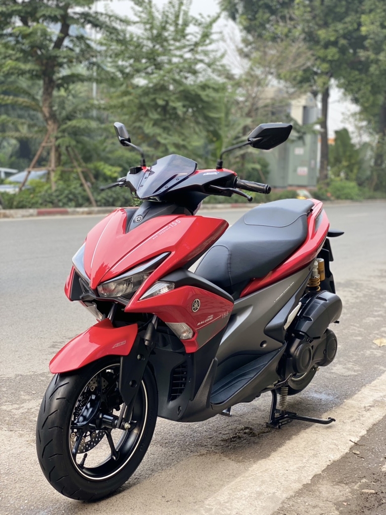 Yamaha NVX 155 GP Edition 2018 ra mắt giá 2563 USD